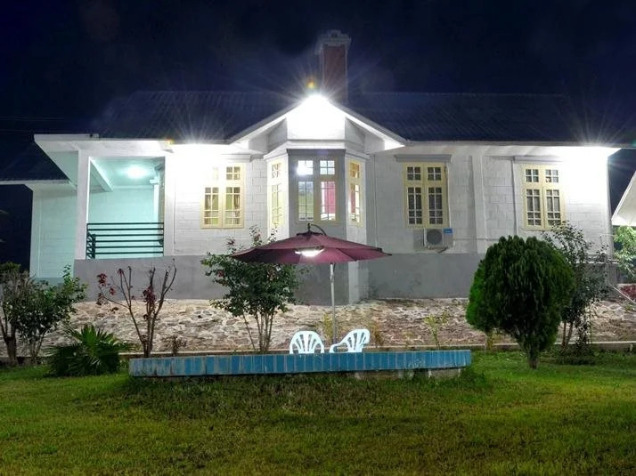 Yadanapon City Hotel