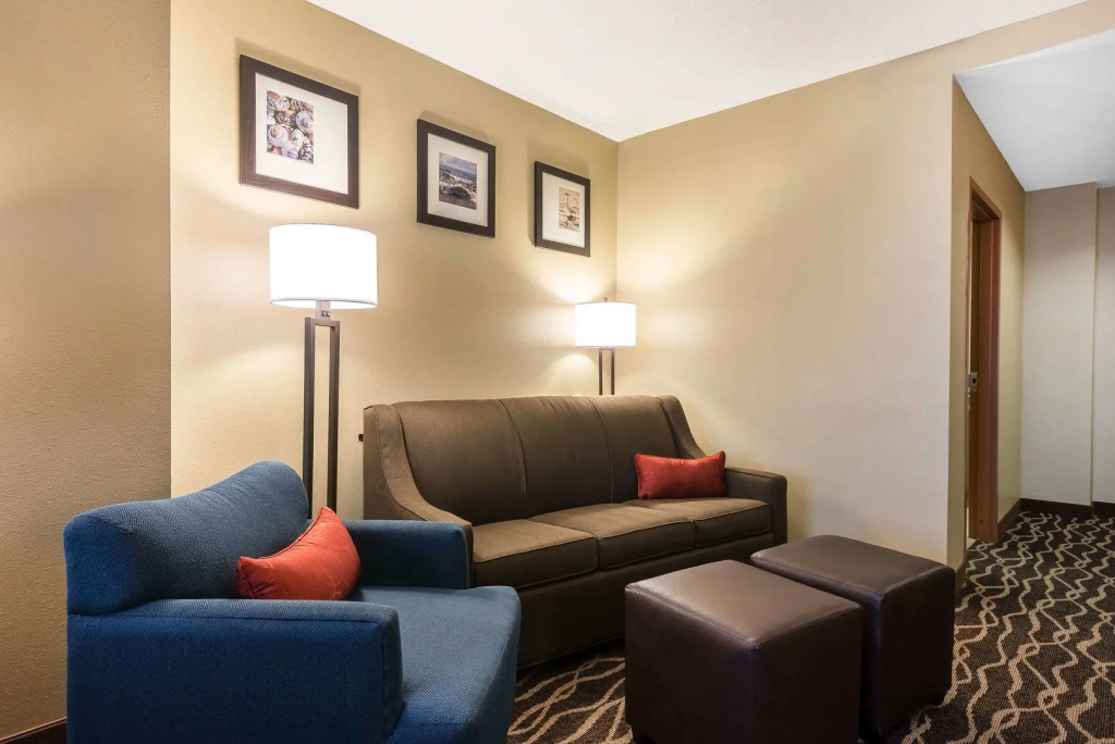 Comfort Suites Tampa Airport North