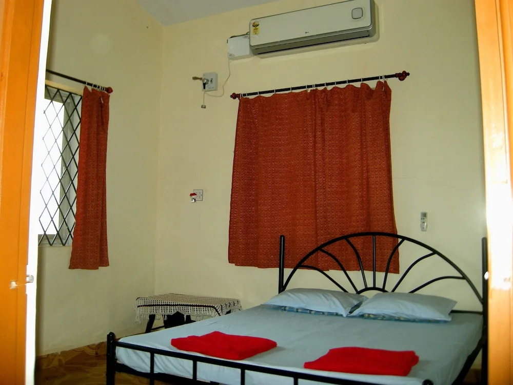 Joe And Mariettas Guesthouse