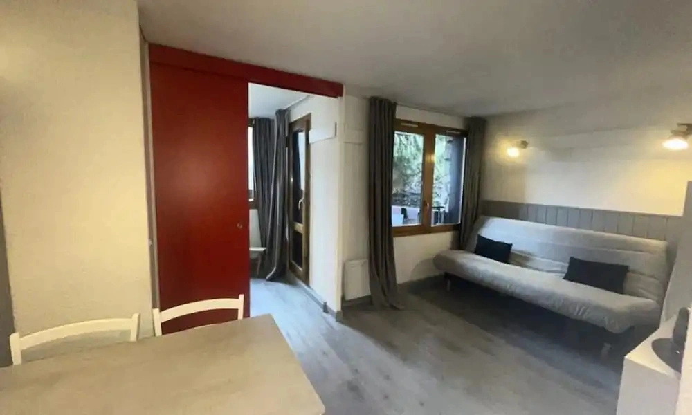 Apartment in Plagne 1800 Near Ski Lifts