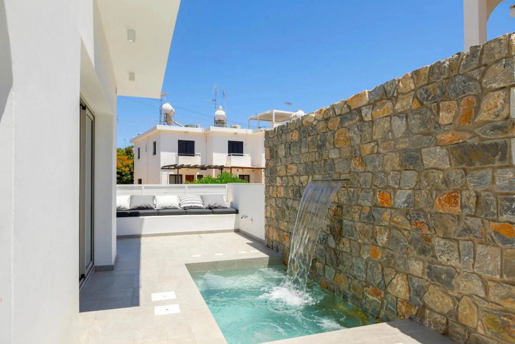 Protaras Rose By The Sea Villa