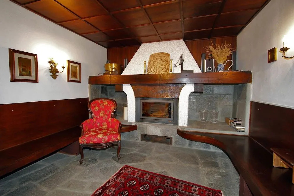 Villa Sarchi