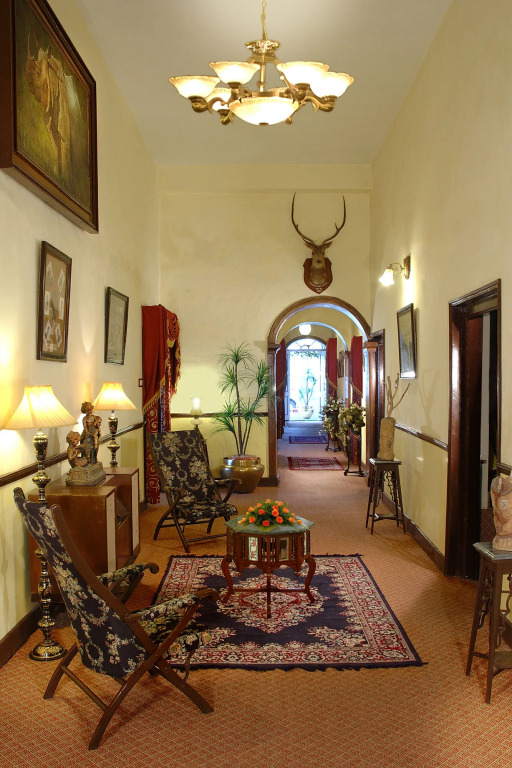 WelcomHeritage Kasmanda Palace