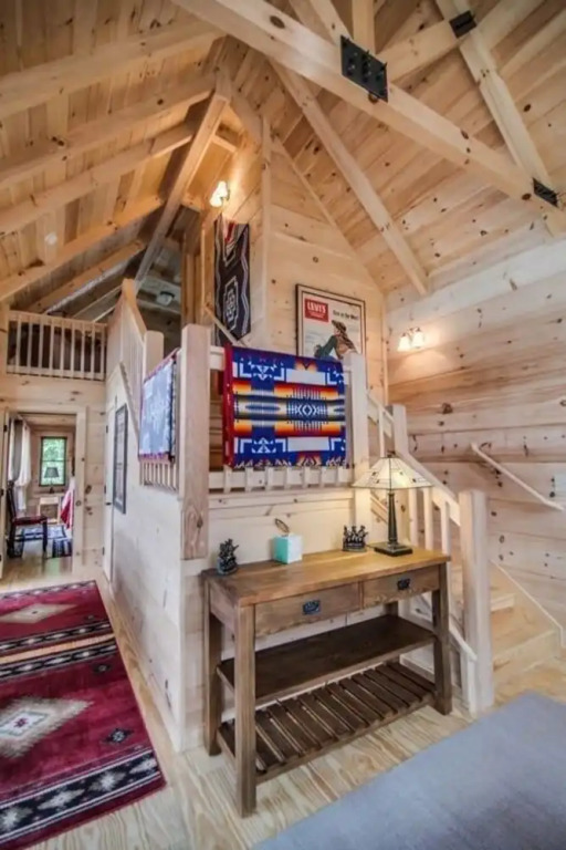 Large Lakefront Cabin W/kayaks And Boathouse 5 Bedroom Home