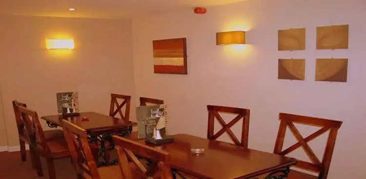 Smiths Hotel