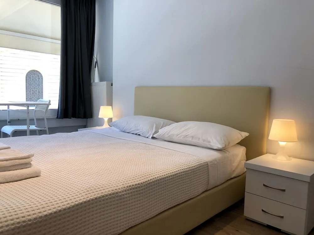 Mitropoleos Charming Studio
