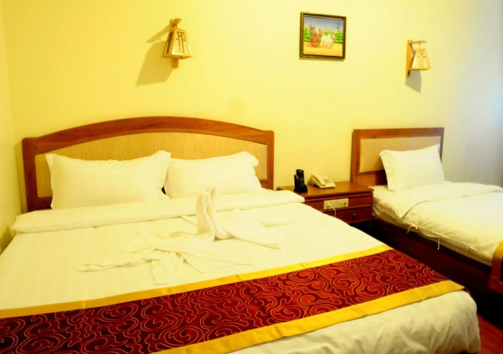 Sedona Hotel Inya Wing