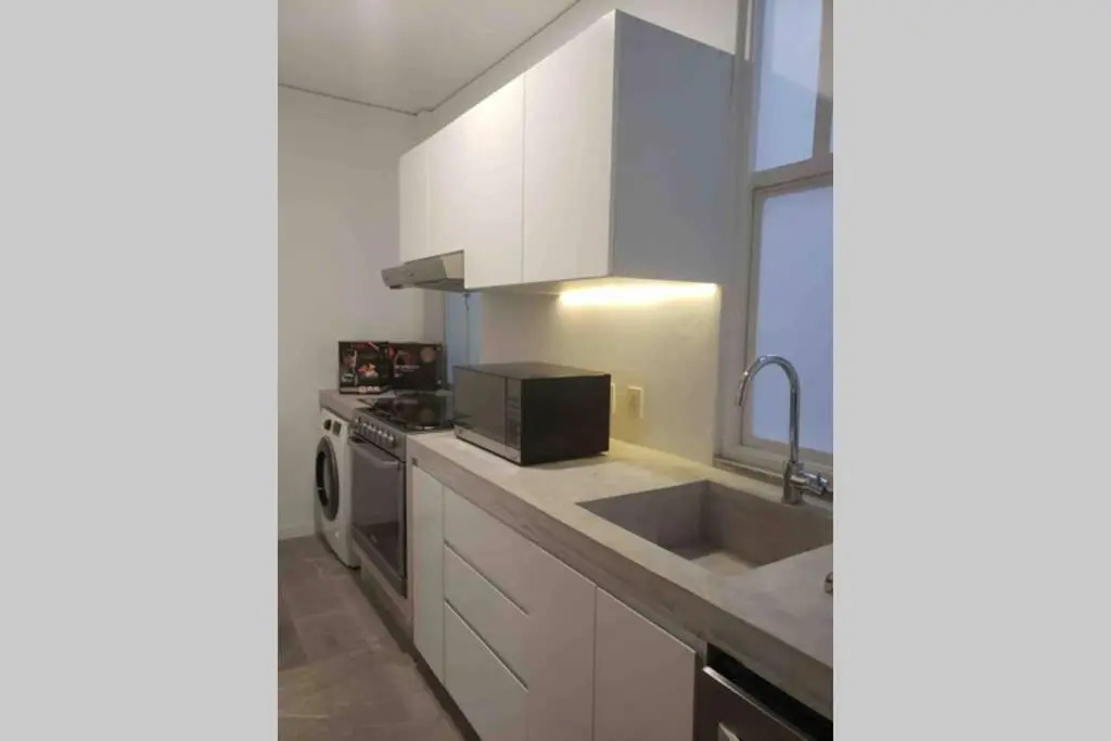 Best Location 3 bedroom apt in CONDESA