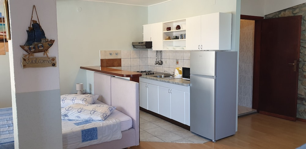 Apartment Goran