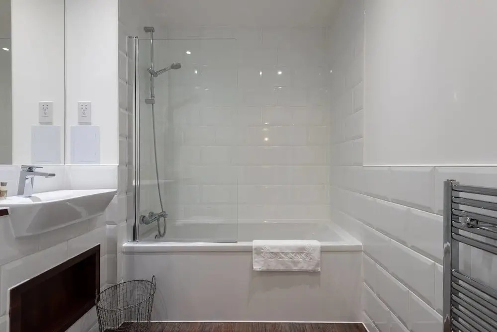 Gorgeous new 1 bed With Private Balcony, Brixton