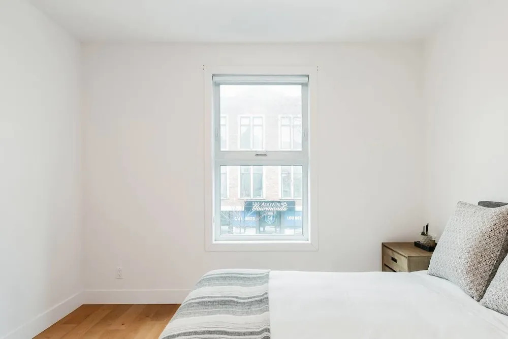Hip, Stylish Apartment in Little Italy
