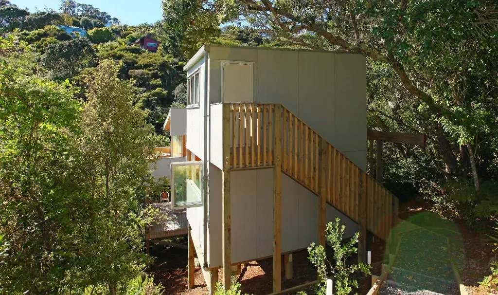 Barefoot Spirit - Stay Waiheke