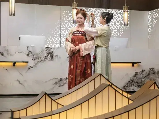 Moshang Light Residence Hotel (Urumqi Midong Wuyue Plaza Branch)