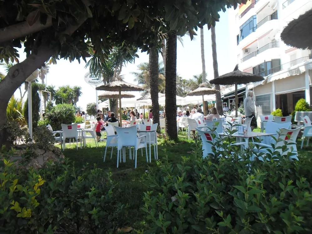 Studio in Caleta de Vélez, with Wonderful Sea View, Shared Pool, Enclosed Garden - 200 M From the Beach