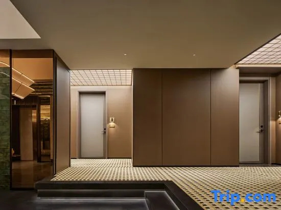 YOLO Cloud Private Hot Spring Design Hotel