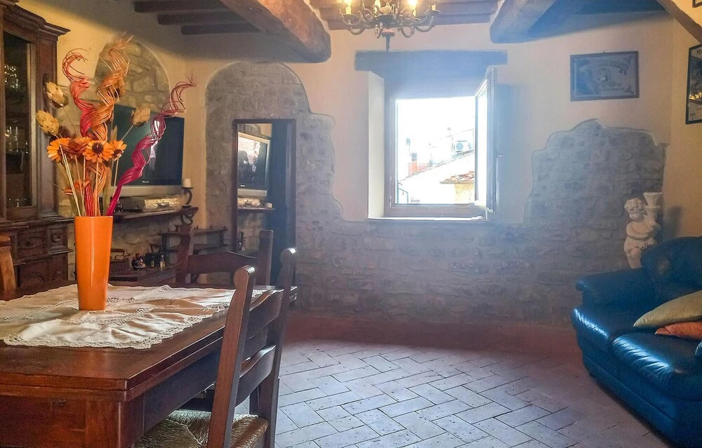 3 Bedroom Cozy Home In Sorana