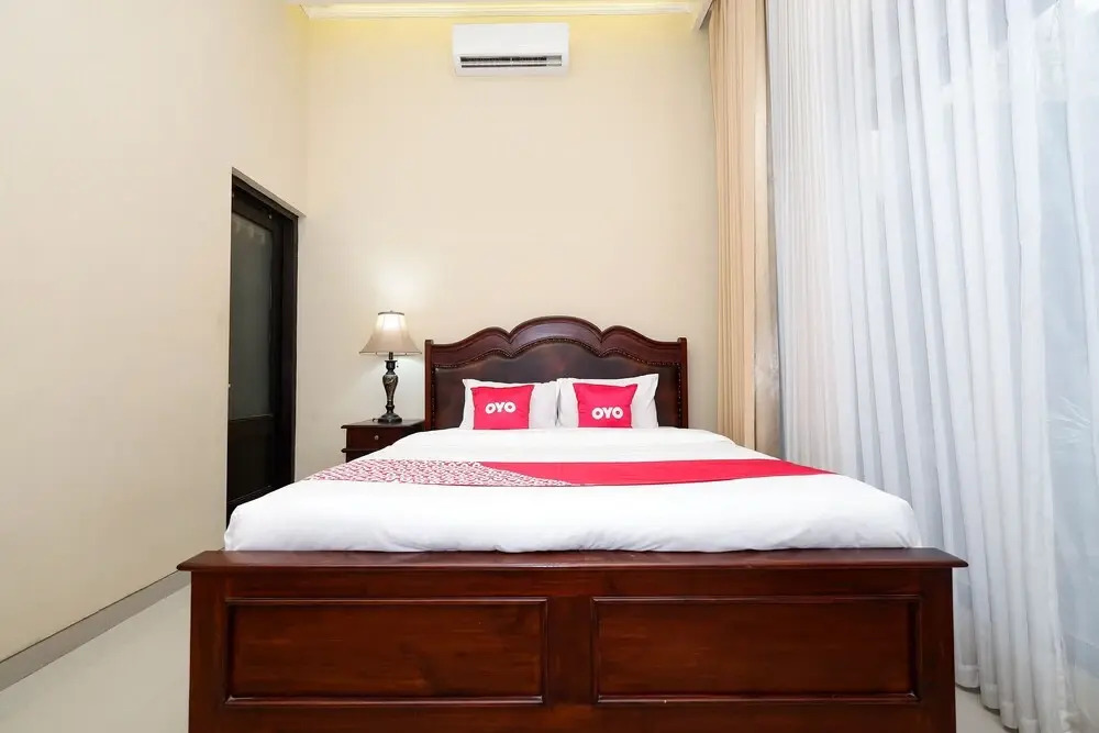 Erna's House Solo by OYO Rooms