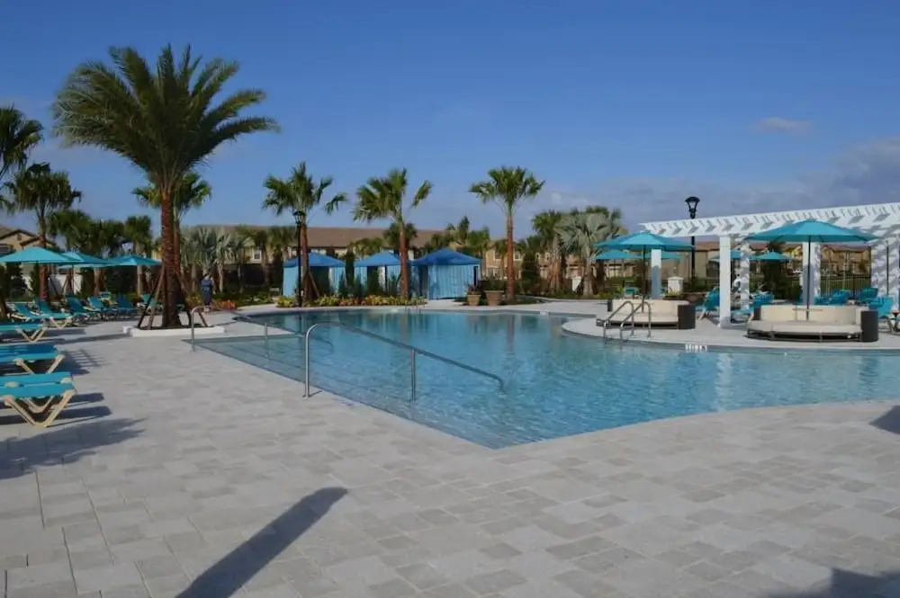 Contemporary Retreat 5 Bedroom Private Pool Home-near Disney