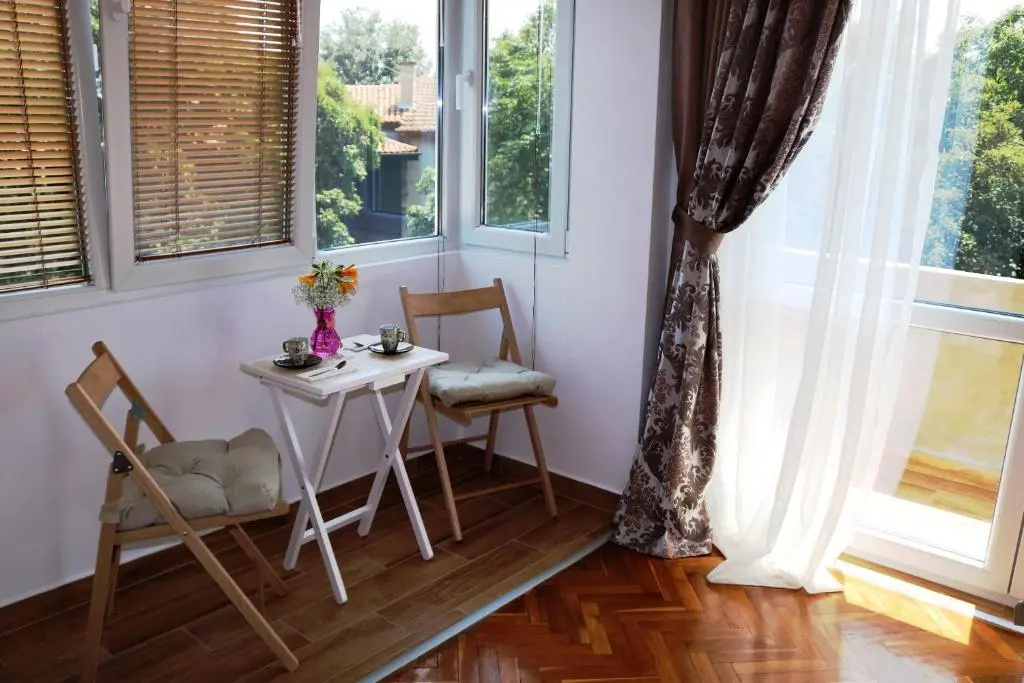 Sea Port CELEBRITY Apartment - Lets4Holiday