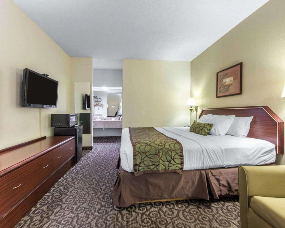 Quality Inn Johnson City near Downtown