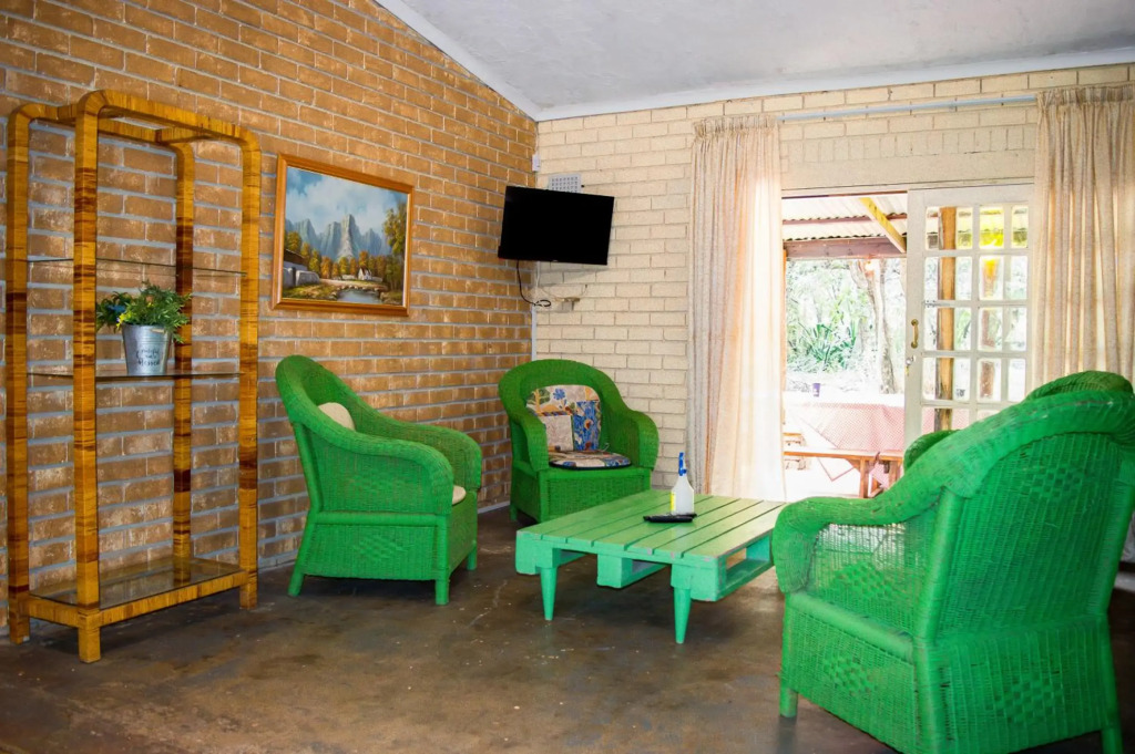 Shangrila Innibos Country Lodge
