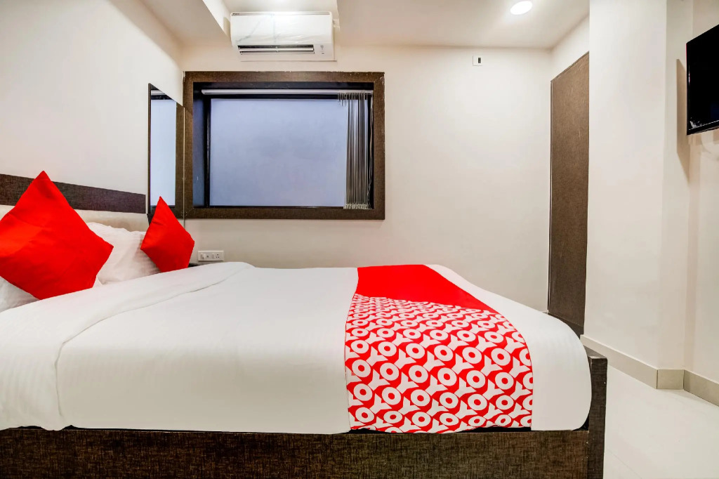 OYO 43267 Hotel Biravi Inn
