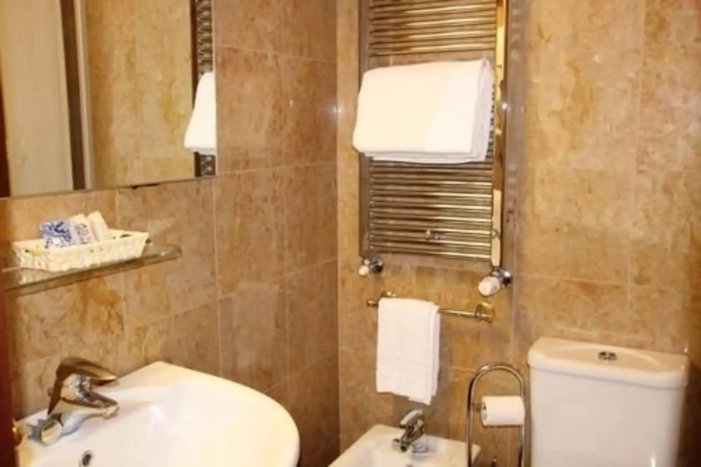 Mokinba Hotels SantAmbroeus