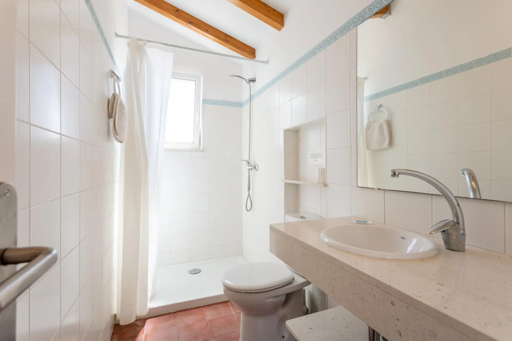 Voramar Waterfront: Walk to Beach, Sea Views, A/C, WiFi, Car Not Required                            - 2200
