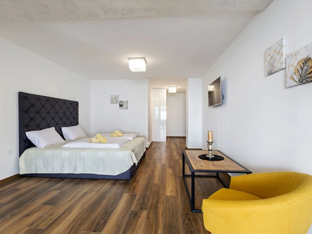 Pleasing Apartment in Crikvenica With Private Pool