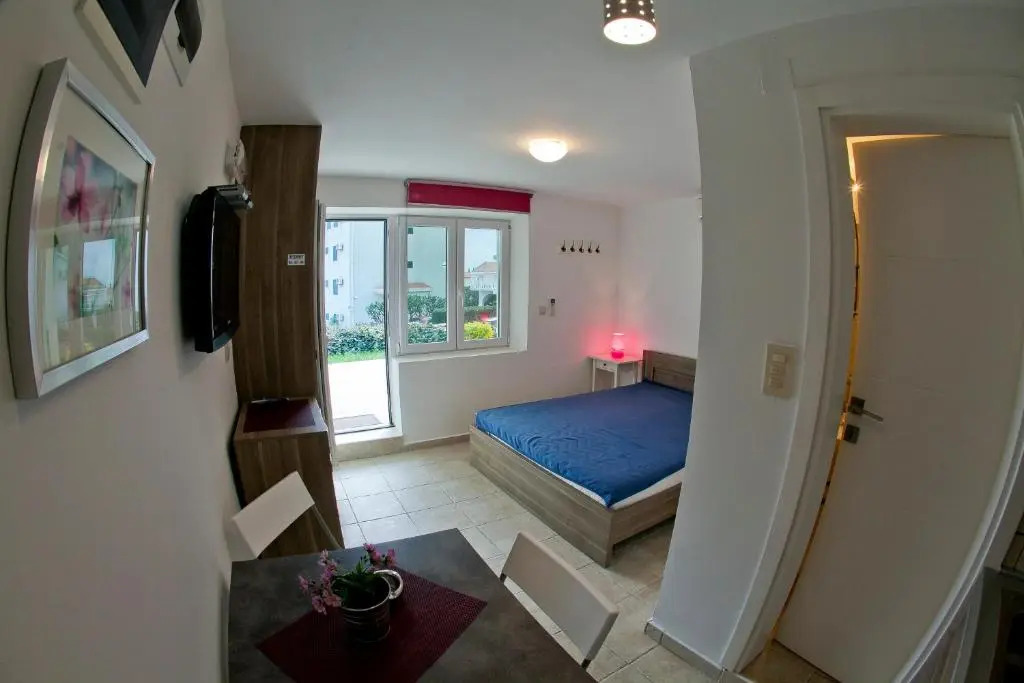 Apartments Mandarina Garden