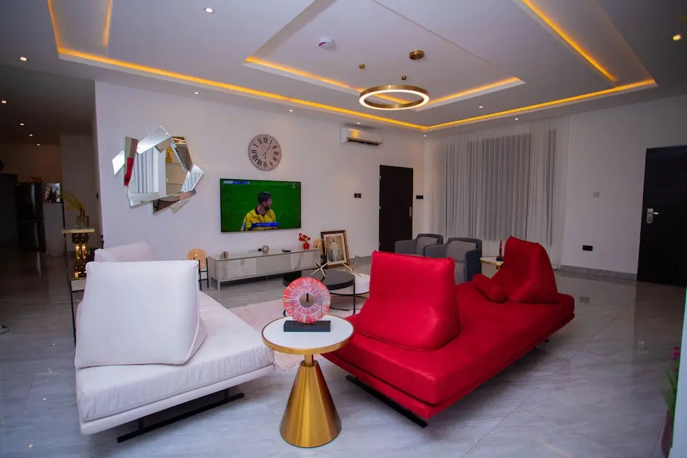 The Pearl Luxury Apartments