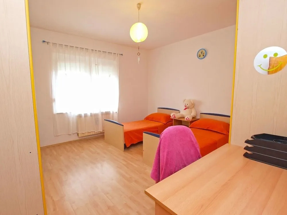 Apartment 1413