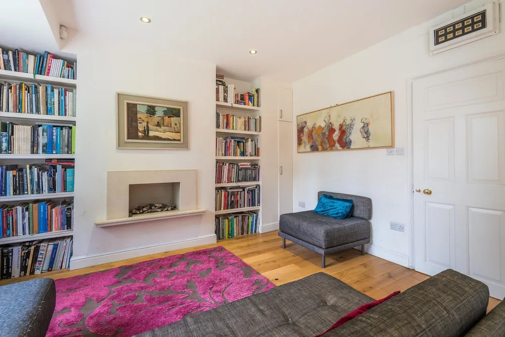 Charming Golders Green Home by Hampstead Heath