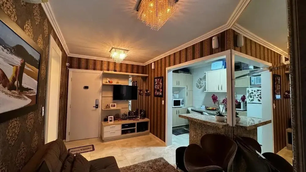 1 Bedroom Apart 500m From Beach in BC CEV1206