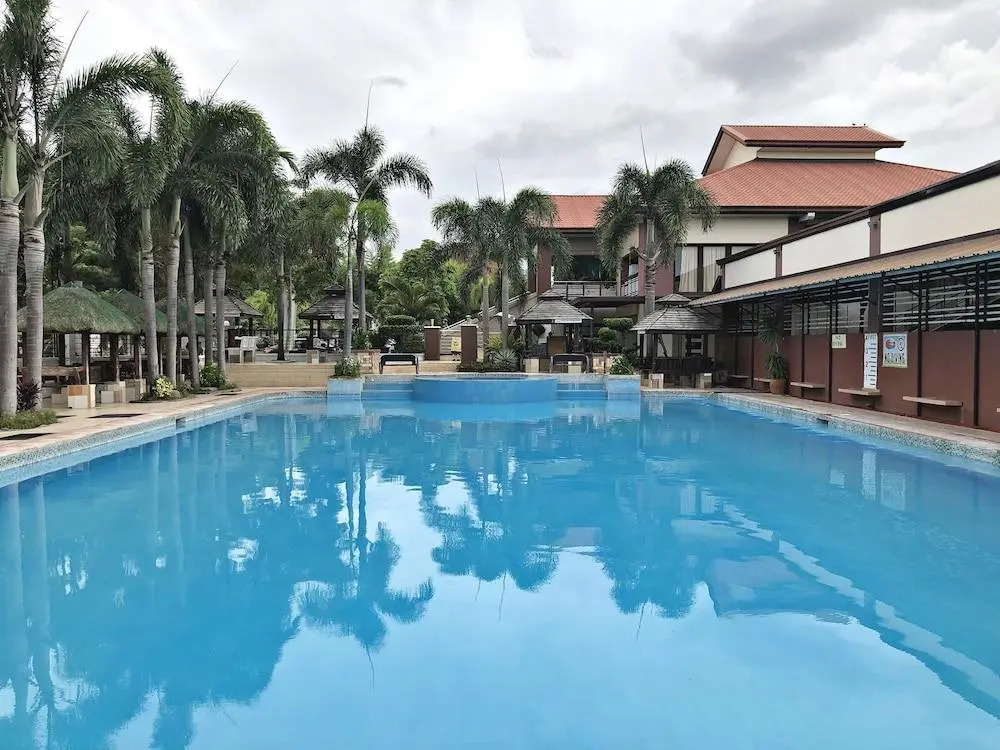 Quezon Premier Hotel Candelaria