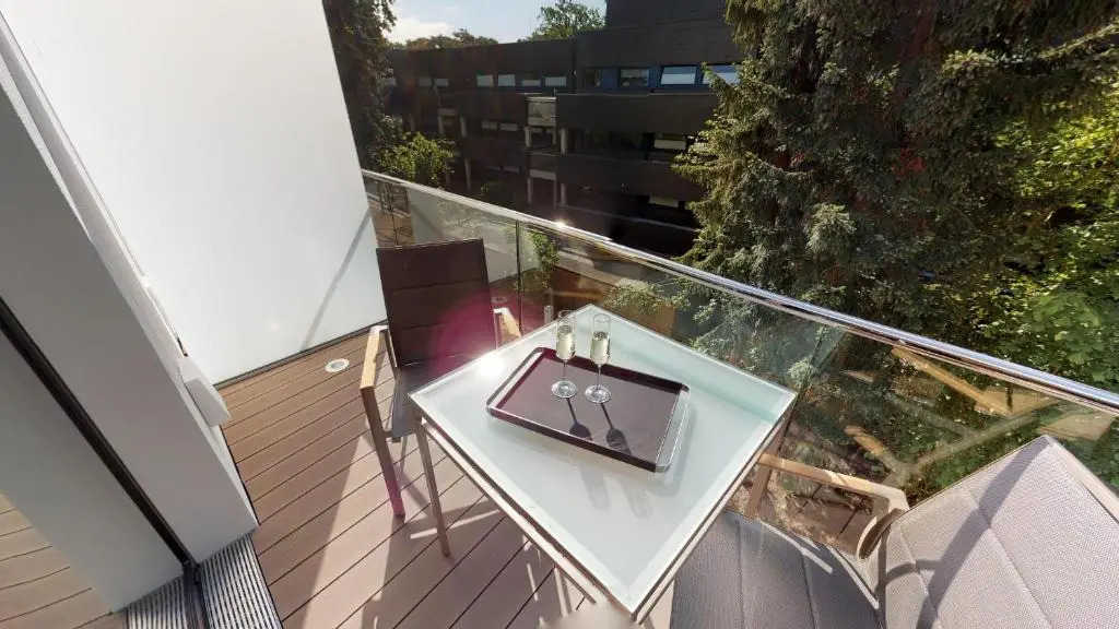 White Pearl Apartment 2.05