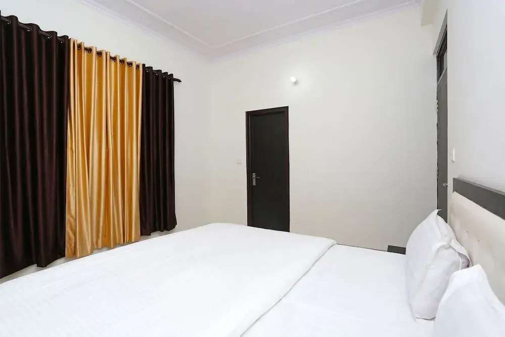 OYO 10787 Home Spacious 3BHK Bhimtal