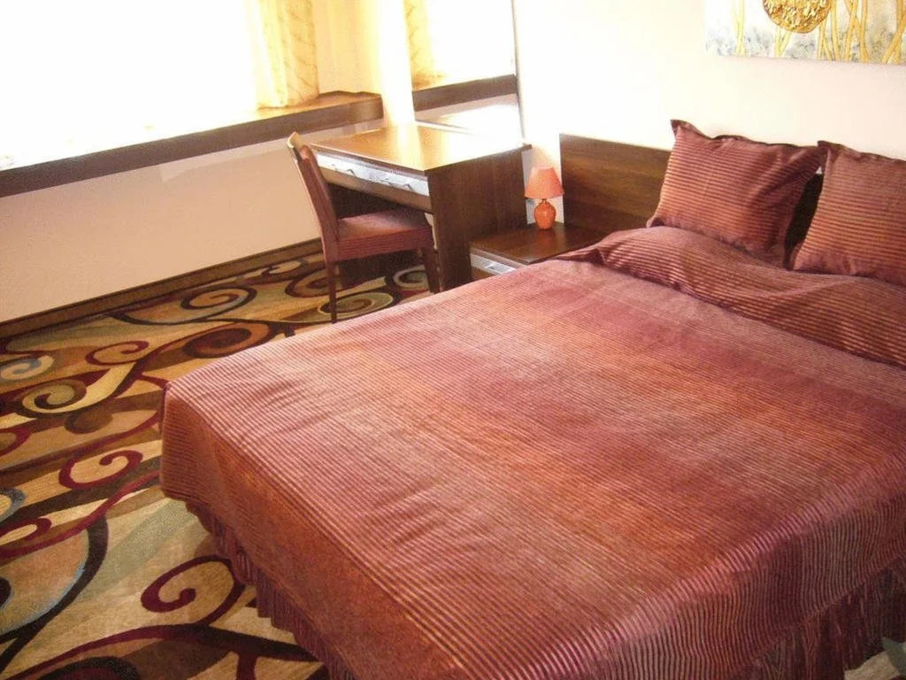 City Hotel