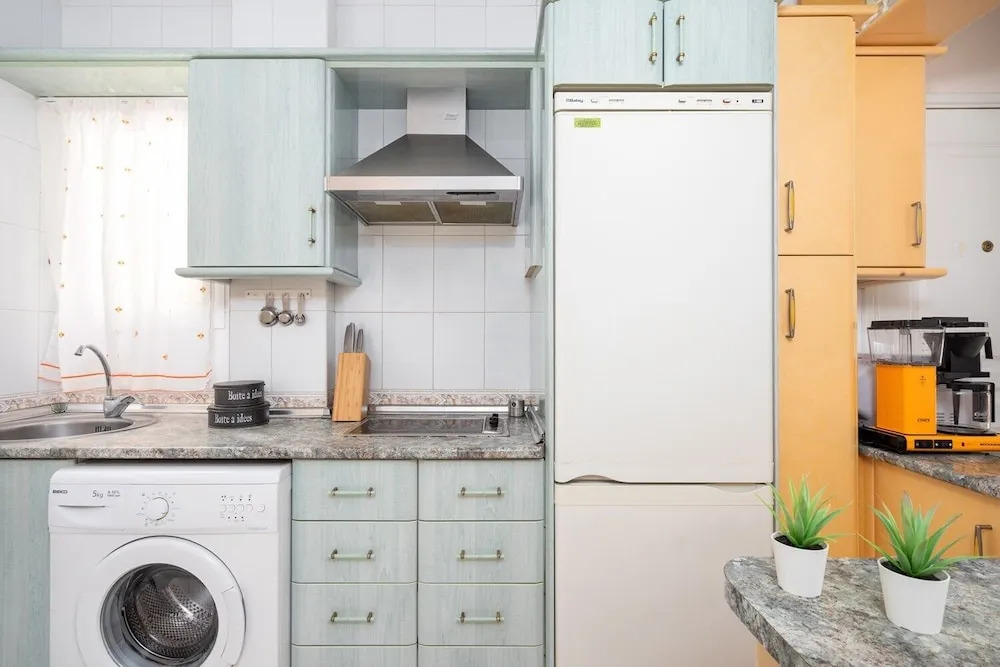 Central Gem Apartment Near the Beach Ref 134