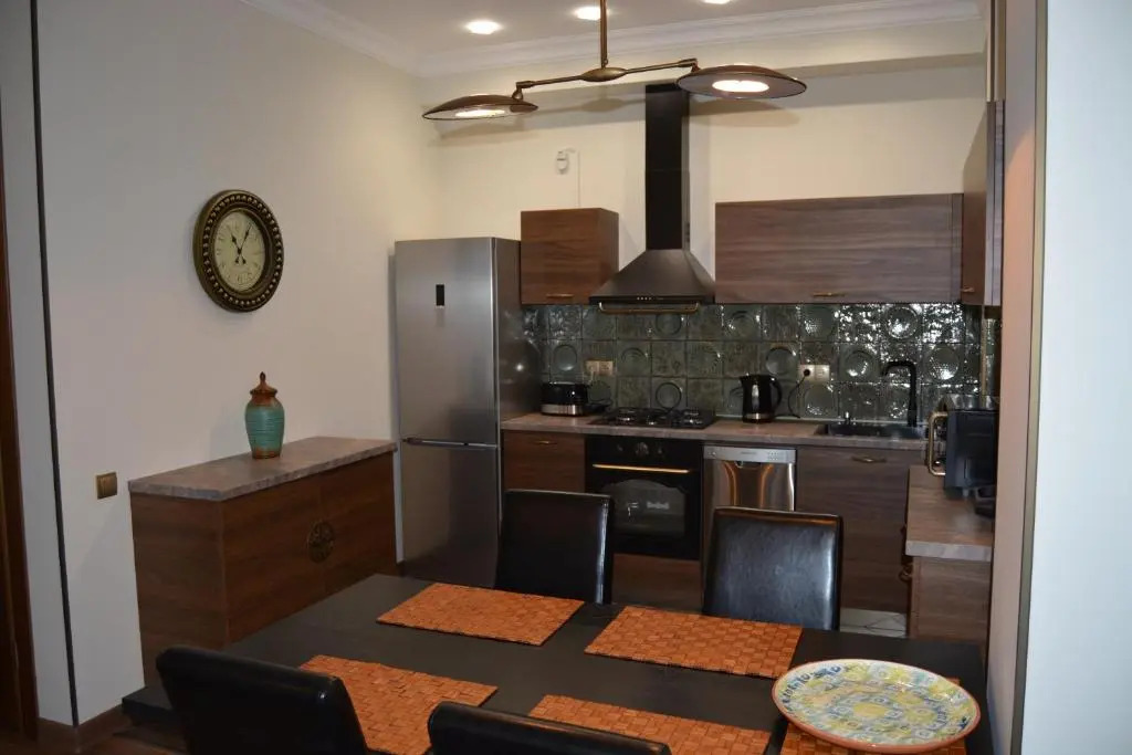 3 Dimitri Arakishvili Street MNRL