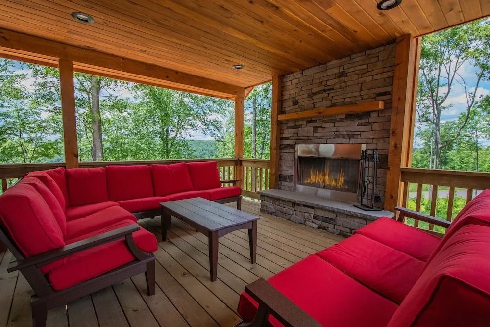 CJs Mountain Lodge