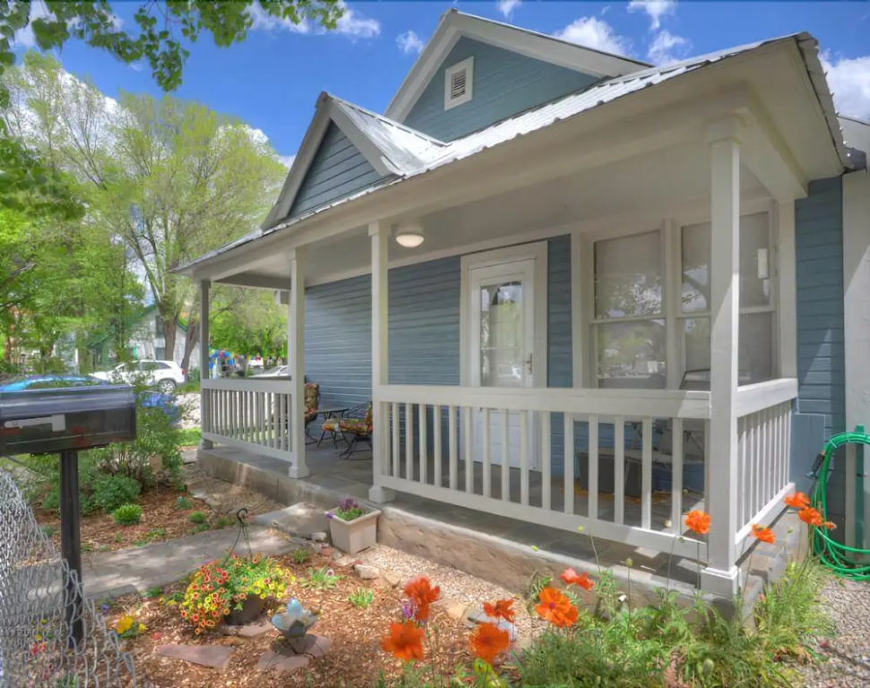 Downtown Durango Cottage