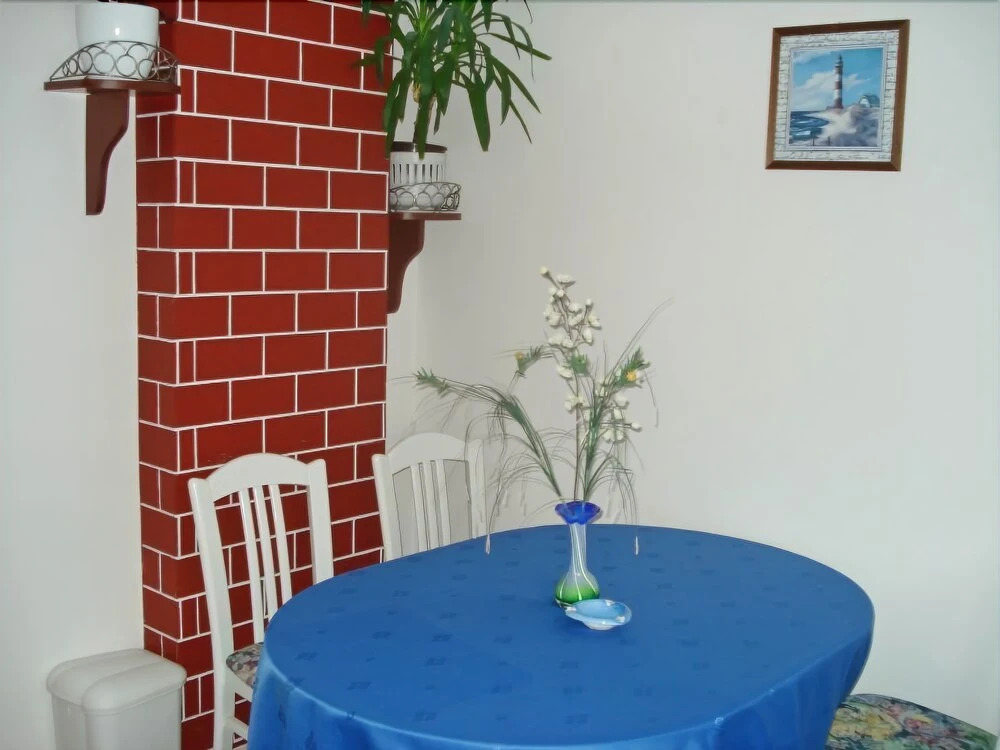 Apartment Frane