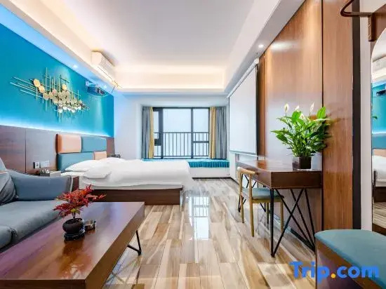 Tiantian Youxi Hotel (Zhengzhou Zhengshang Apartment Mingzhu Fengzhuang Metro Station Branch)