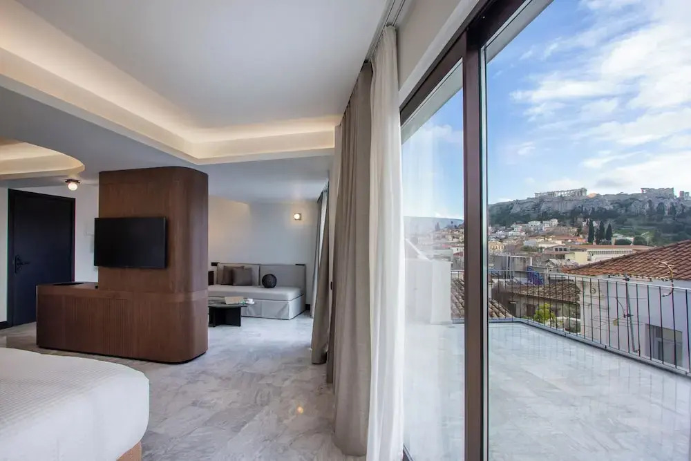 LAvventura Suites