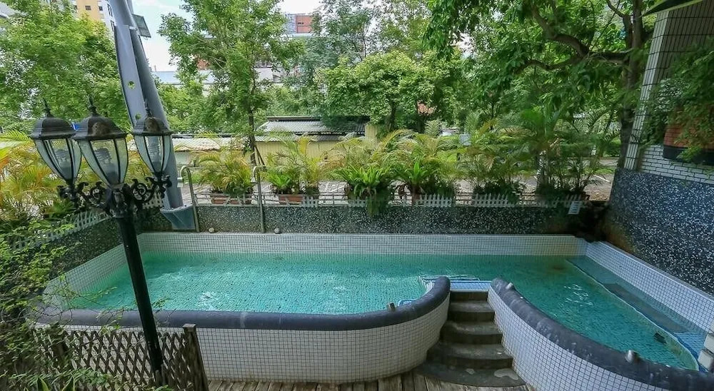 Spring Hotel