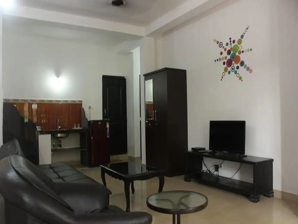 OYO 10403 Home Modern Studios Candolim