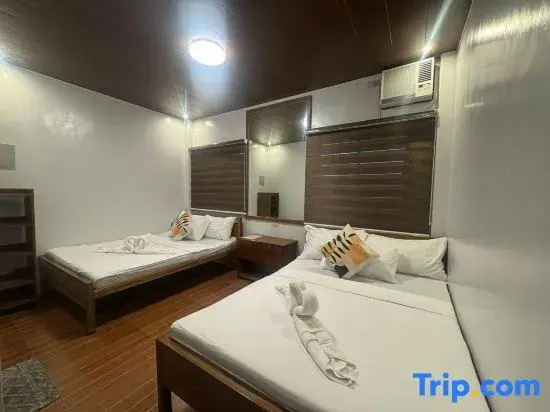 RedDoorz at Balai Malinawon Siargao