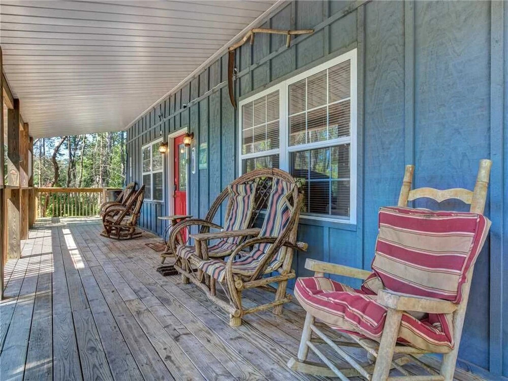 Peanuts Hideaway, 3 Bedrooms, Hot Tub, Fire Pit, Sleeps 10