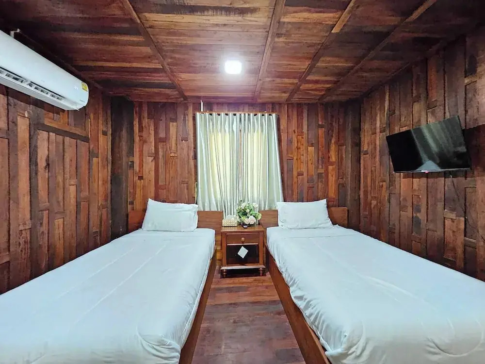 Punnattha House by Peema Villa